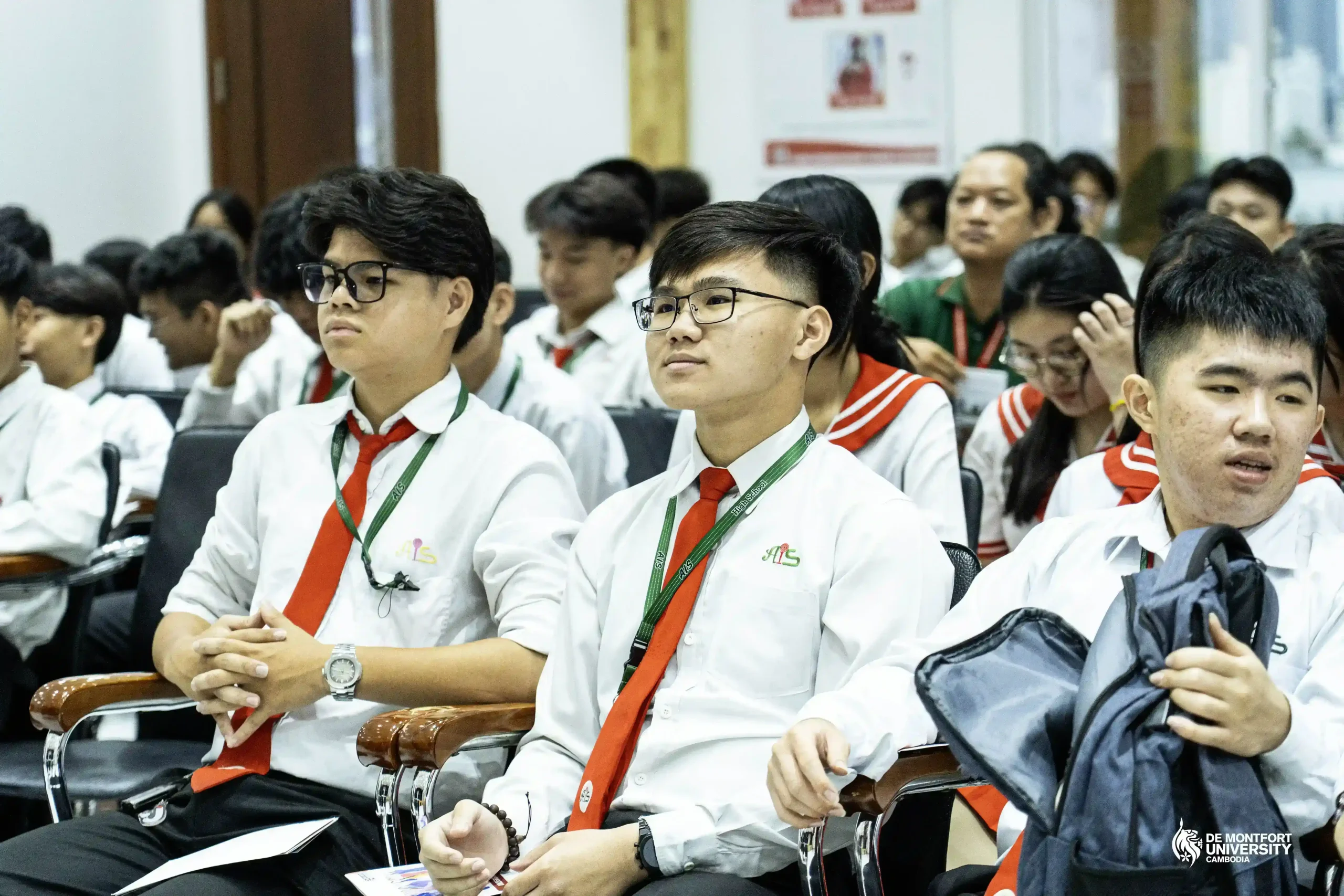 DMUC Takes British University Experience to American Intercon School